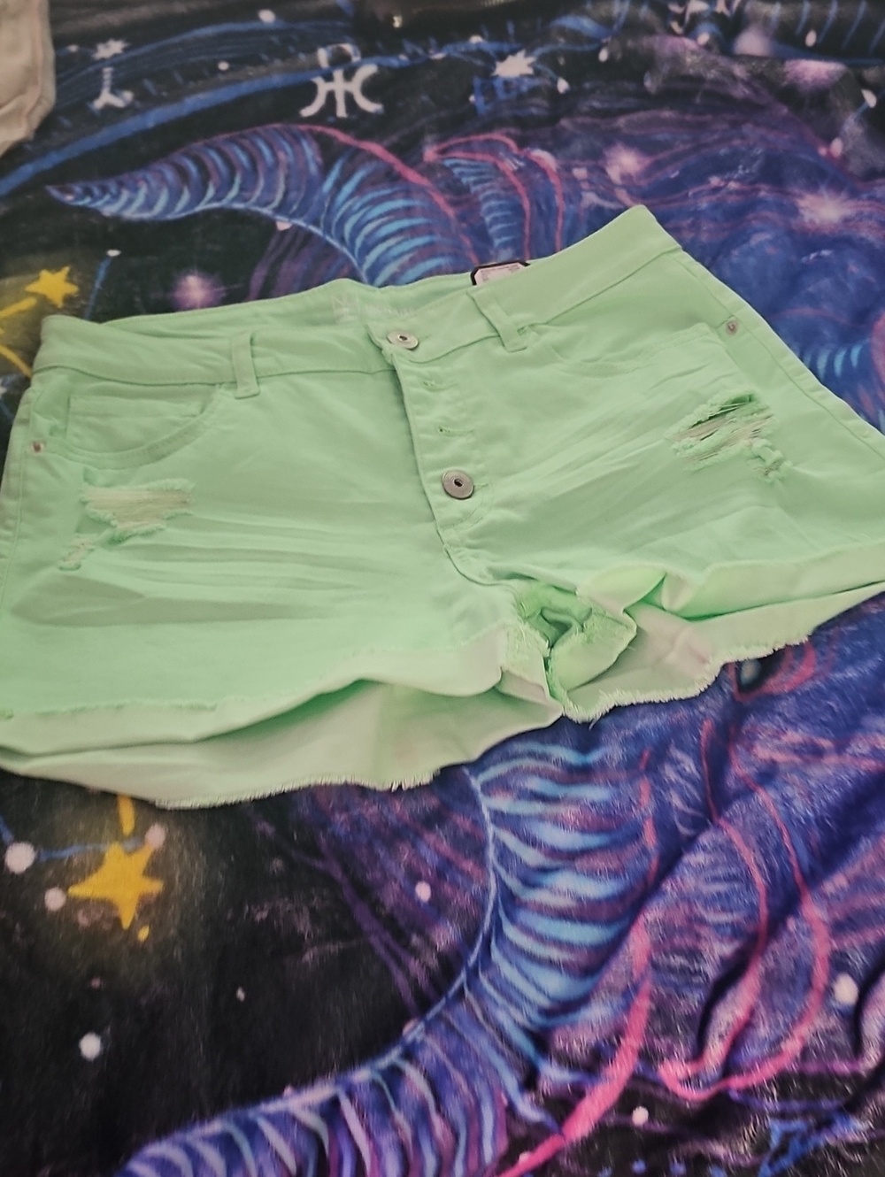 No Boundaries High Rise Sculpting Short Shorts Green Size 13